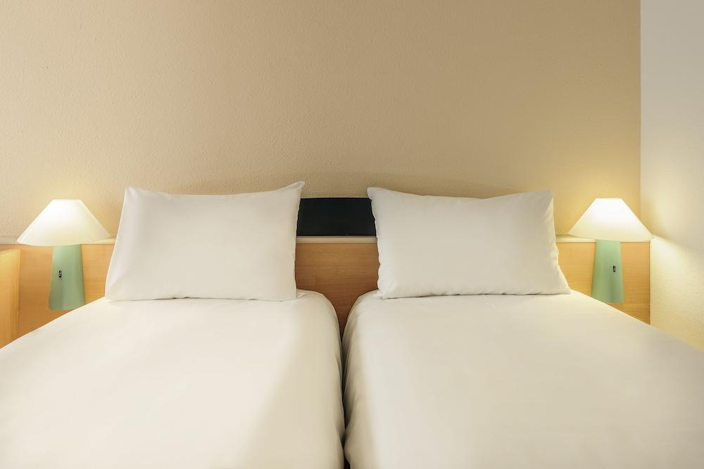 Ibis Namur Centre Exterior foto